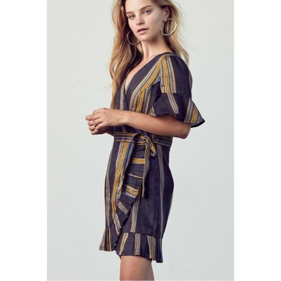 Honey Punch Linen Black Striped Ruffled Mini Wrap Dress Puff Sleeve NWT Boho S - Picture 4 of 16